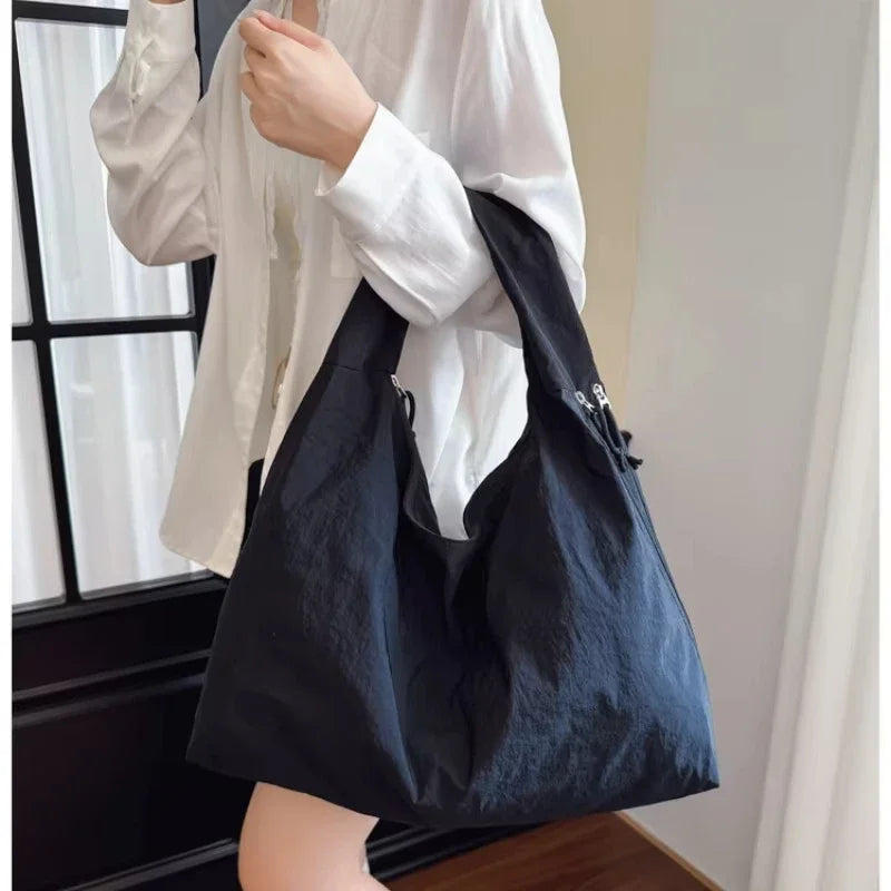 Women Simple Shoulder Bag Multi-Pocket Commuting Tote Bag Large Capacity Nylon Underarm Bag Versatile Shopping Handbag